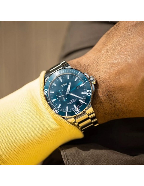 ORIS Aquis Small Second Date 01-743-7733-4155-07-8-24-05PEB