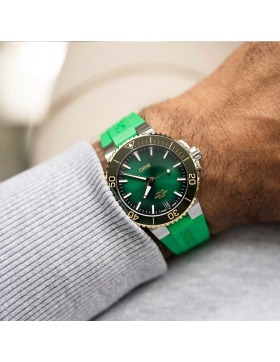 ORIS Aquis Date Calibre 400 01-400-7769-6357-07-4-22-77FC